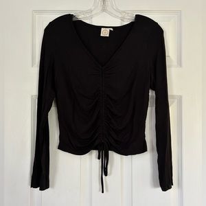 Black long sleeve crop top